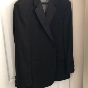 Men’s tuxedo jacket size 46R